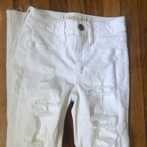 American Eagle white distressed jeans